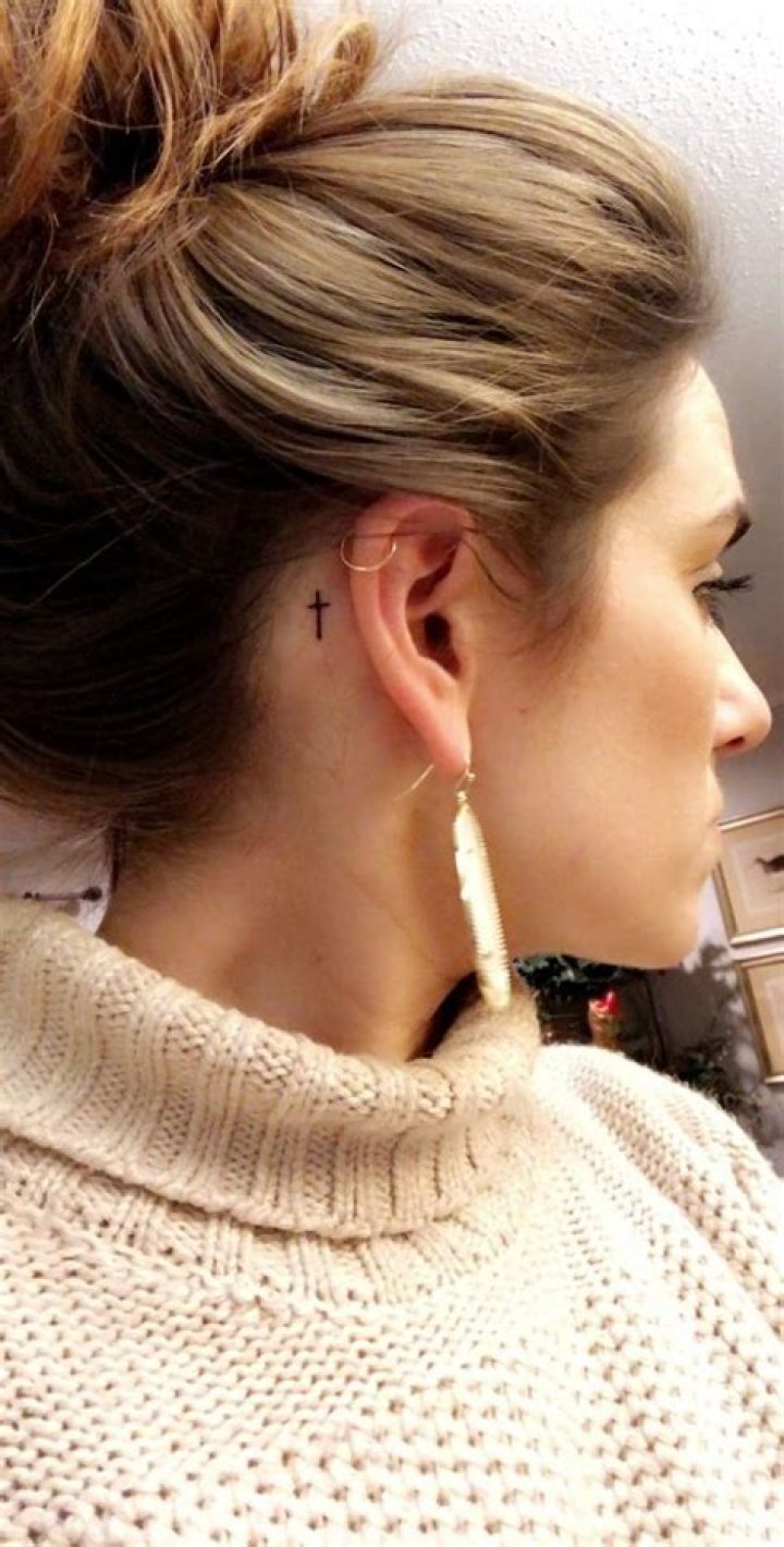 30+ Charming Behind the Ear tattoos for Ladies in 2020 Tiny Tattoo Inc.