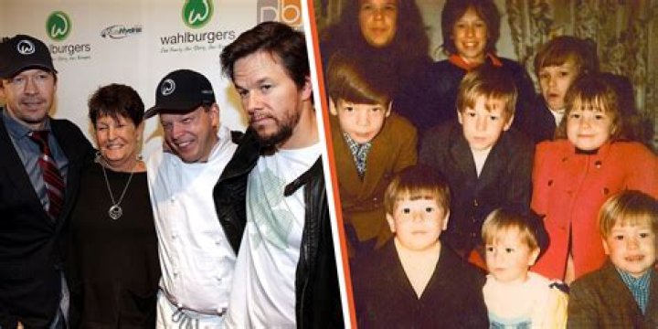 Actor, singer Donnie Wahlberg tips 2K at North Carolina Waffle House