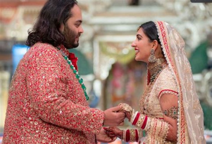Anant Ambani, fianc&eacute; Radhika Merchant offer prayers at Tirumala temple