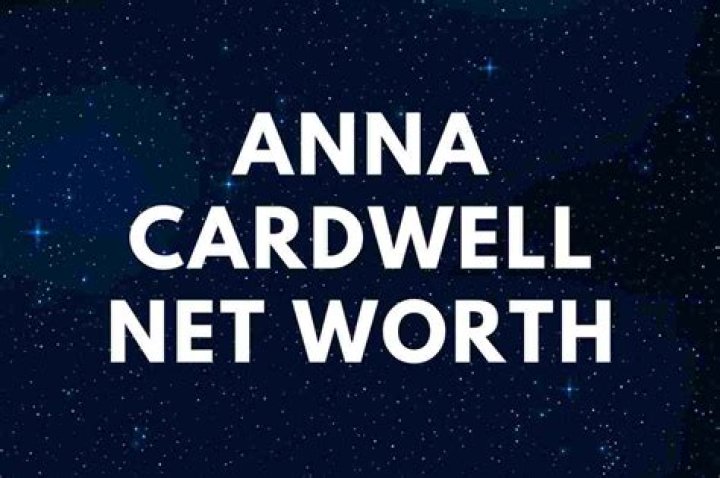 Anna Cardwell Net Worth How Chickadee Makes Money In Touch Weekly