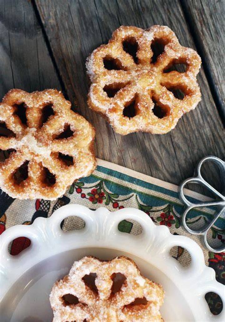 Are rosettes Swedish or Norwegian?
