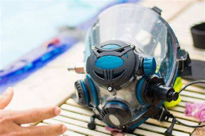 Are there scuba masks you can talk in?