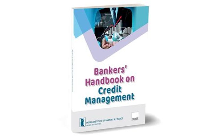 Master Bank Credit Management: Essential Books in PDF Format