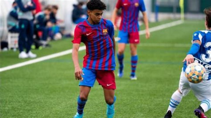 Barcelona wonderkid Lamine Yamal trains with first team at just 15