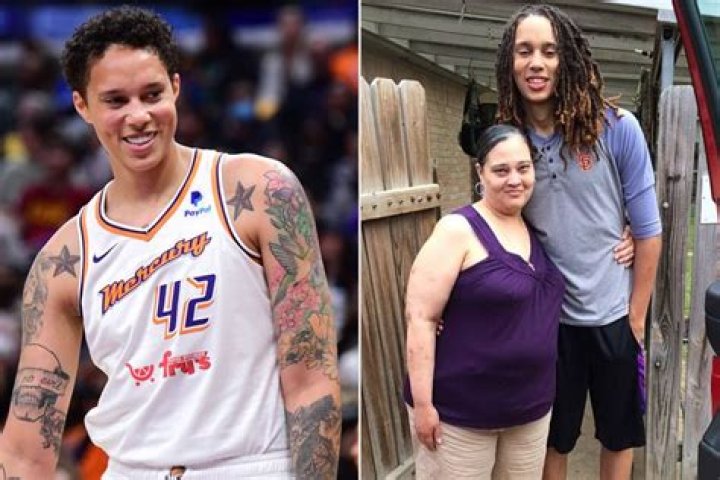 Brittney Griner parents height How tall are Raymond and Sandra?