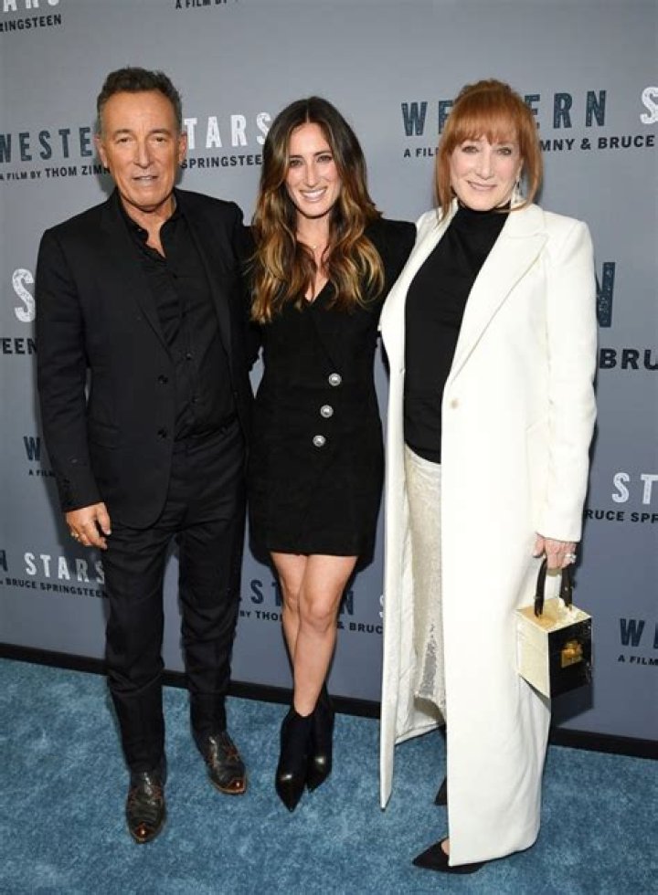 Bruce Springsteen Brings Daughter Jessica to Late Night Show