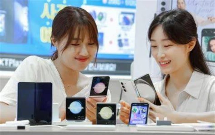 Can I use a Korean phone in America?