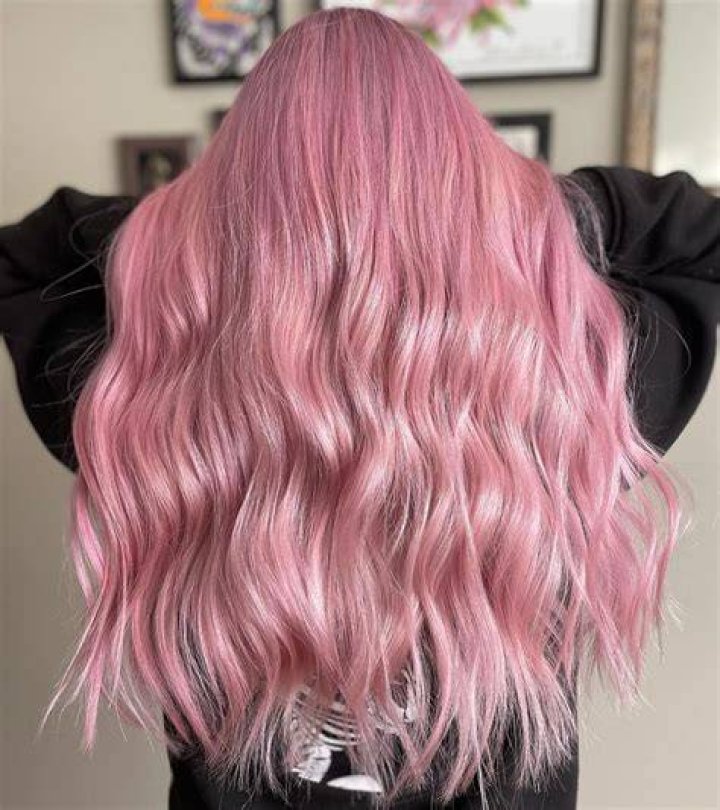 Can you swim with pink dyed hair?