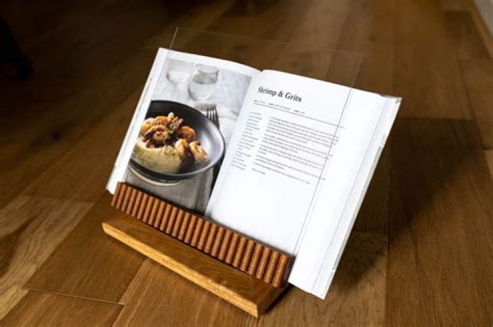 Printable Cookbook Stand Plans PDF – Easy DIY Cooking Display