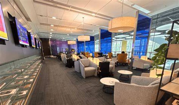 Does BA have an arrivals lounge at Heathrow?