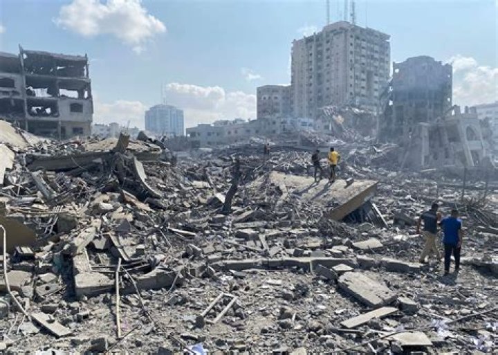 Does Gaza have universities?