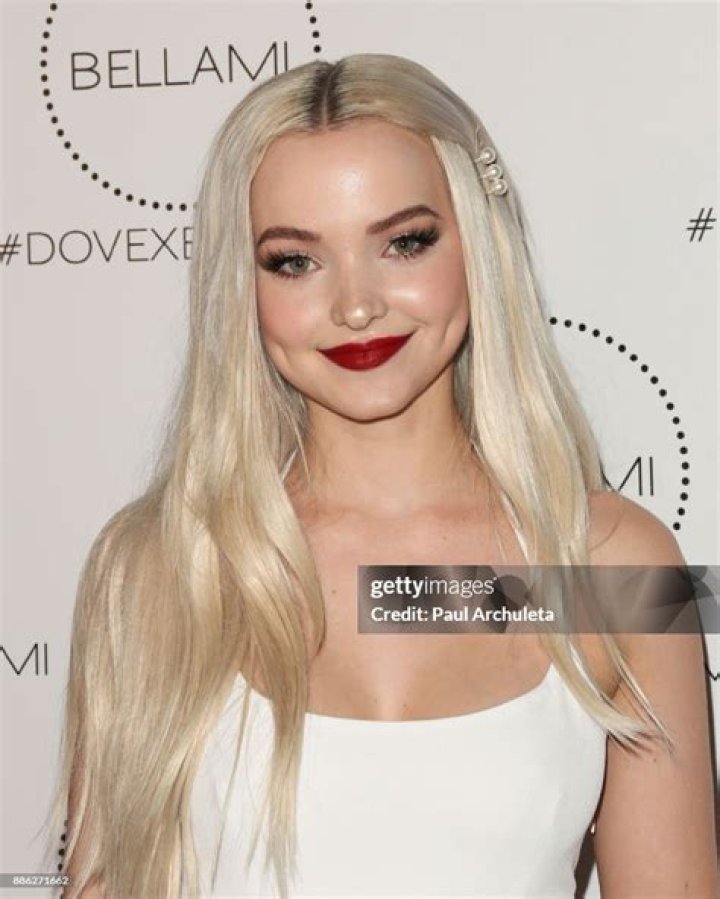 Dove Cameron Twin Sister Name