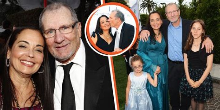 Ed oneill and wife hires stock photography and images Alamy
