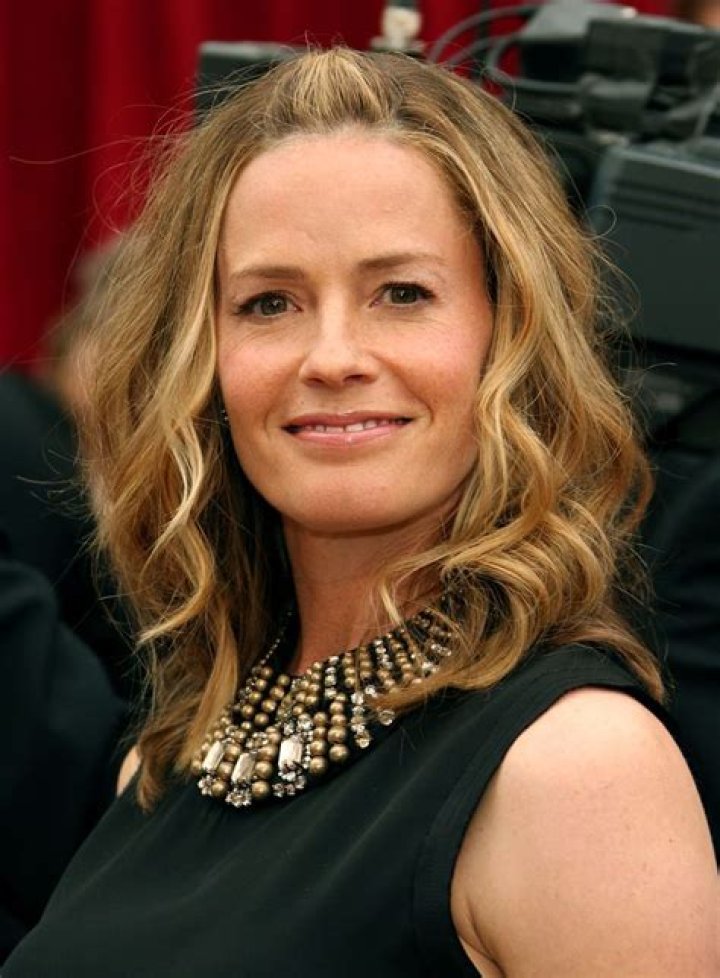 Elisabeth Shue Elisabeth shue, Womens hairstyles, beauty