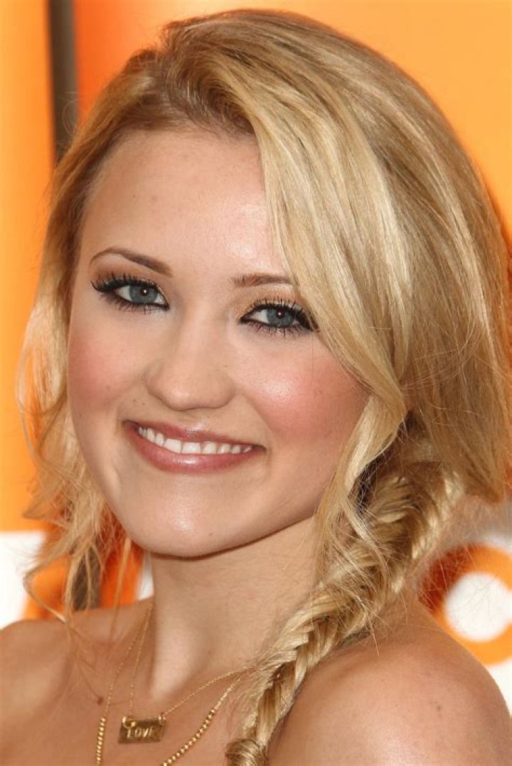 Emily Osment's Dating History All Her Relationships So Far OtakuKart