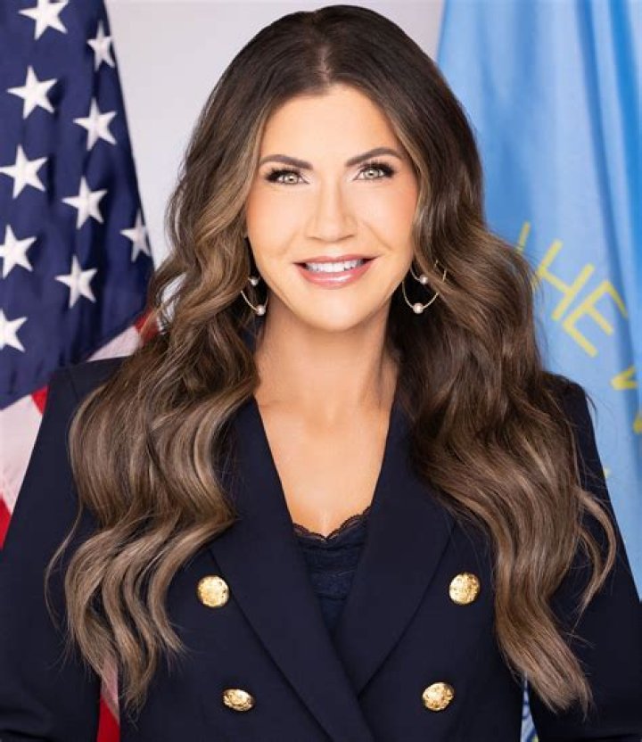 FileKristi Noem portrait (cropped).jpg Wikimedia Commons