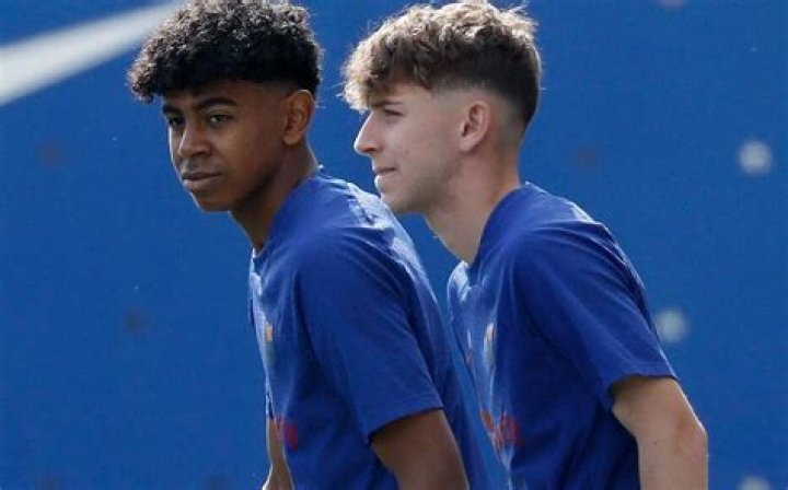 Football qui est Lamine Yamal, 15 ans seulement et nouvelle p&eacute;pite du