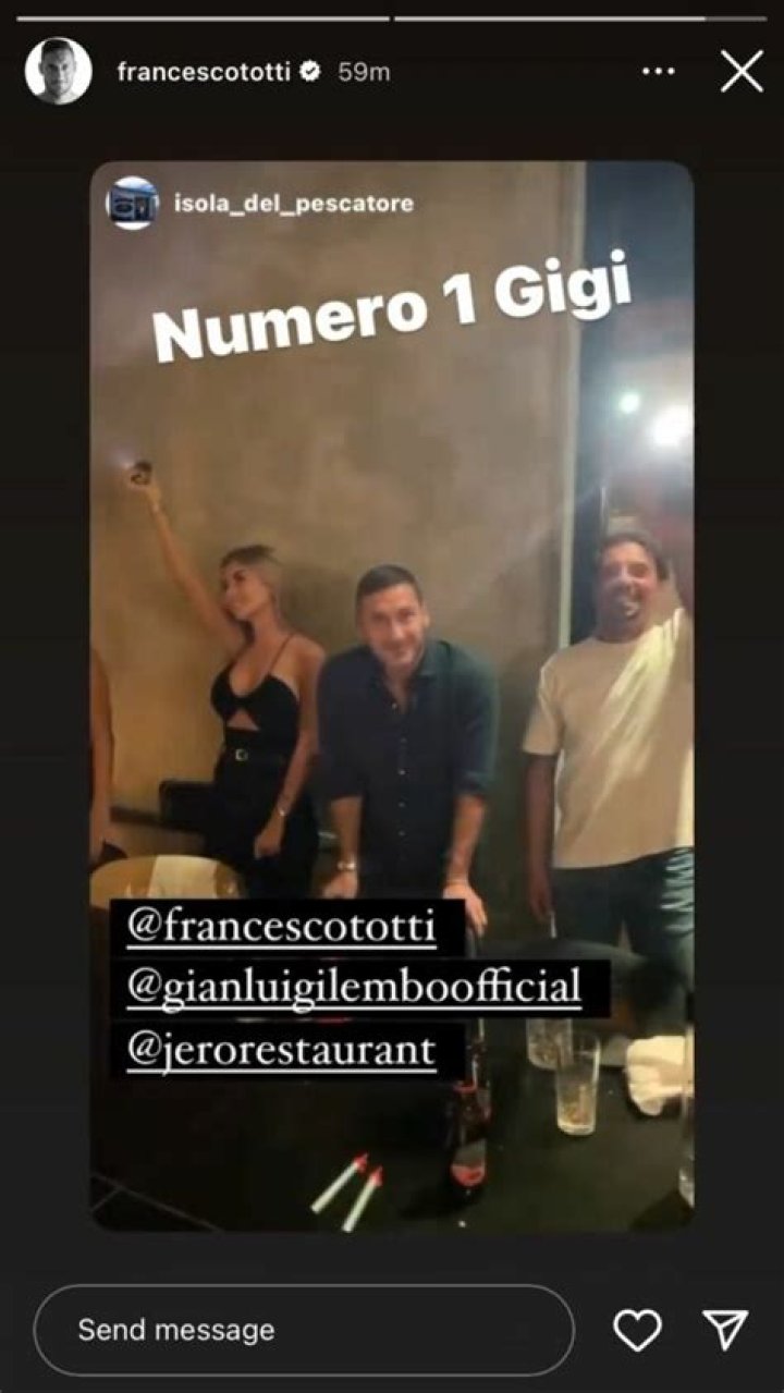 Francesco Totti pubblica il primo video con Noemi Bocchi sul suo profilo