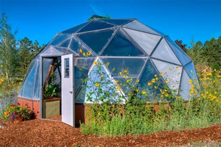 Free Geodesic Greenhouse Plans PDF – Easy DIY Growing System