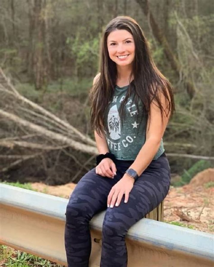 Hannah Barron Biography, Wiki, Age, Height, Net Worth, Life Story