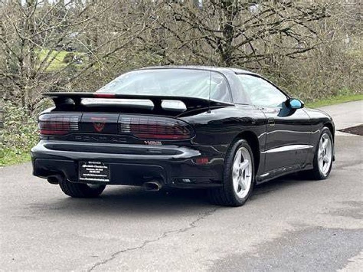 How much horsepower does a 96 Trans Am have?
