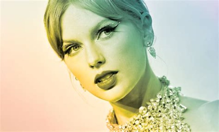 How Taylor's Parents Scott Kingsley Swift and Andrea Gardner Supported