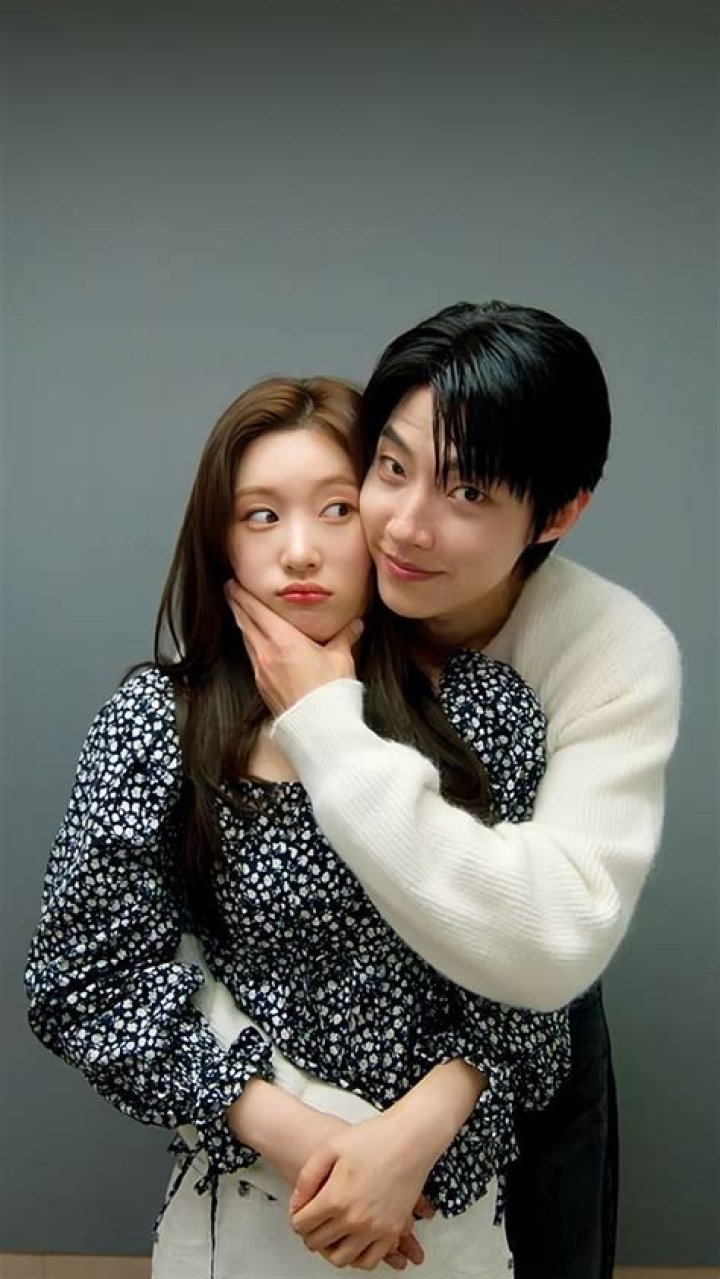 hwang in yeop girlfriend 2022 Hwang in yeop age, wiki, biography