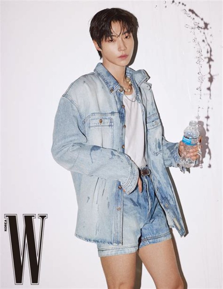 Hwang In Yeop Shares His Thoughts On Love Triangles, Being Ambidextrous