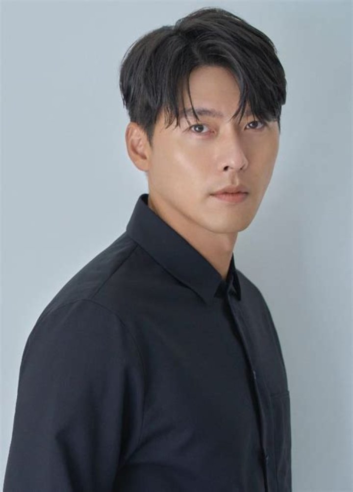 Hyun Bin Wiki, Age, Height, Family, Wife Son Yejin, Daughter, Networth