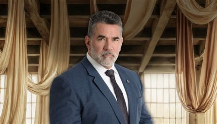 ¡No puede ser! Eduardo Santamarina confiesa que llegaba a Televisa