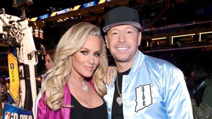 Is Jenny McCarthy Still Married? Uncover The Truth