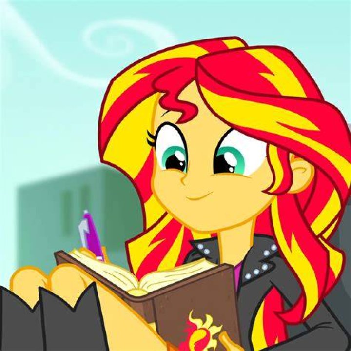 Is sunset shimmer The leader of Equestria Girls?