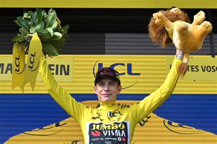 Jonas Vingegaard extends Tour de France lead with victory on stage 18