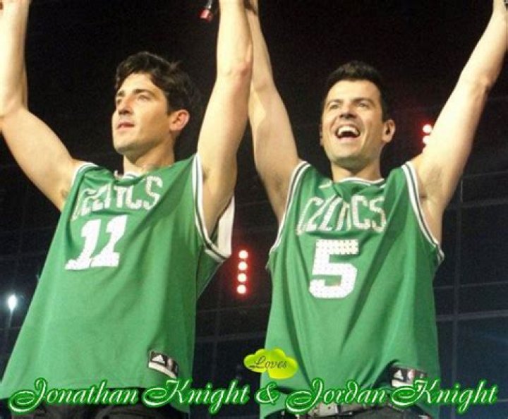 Jonathan and Jordan Knight Jordan knight young, Jonathan knight