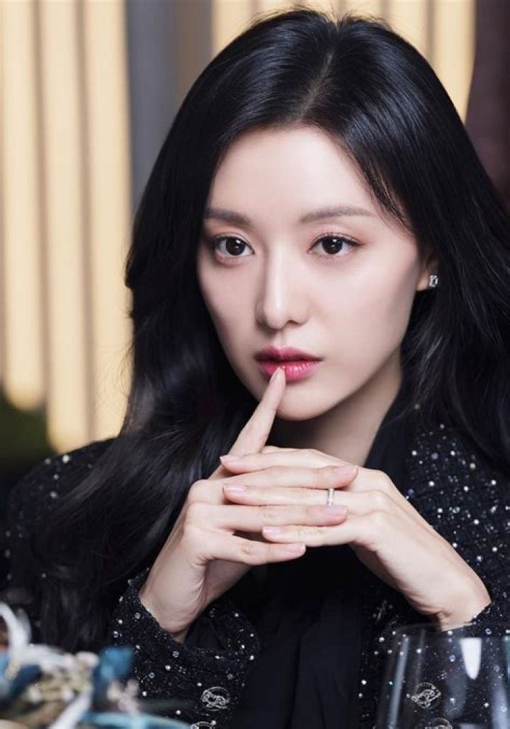 Kim Ji Won's Plastic Surgery Journey Before And After Transformations