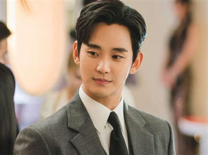 Kim Soohyun Biography, Height, Weight, Age, Movies, Wife, Family