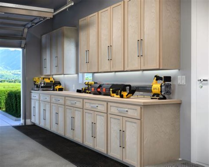 Free Kitchen Wall Cabinet Plans PDF – Download Instant Designs