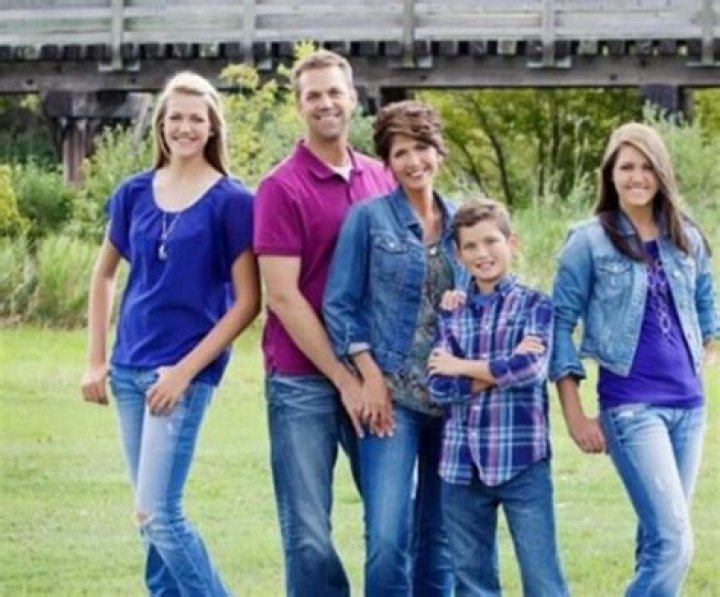 Kristi Noem Divorce Rumofrs Is She Divorcing Husband Bryon?