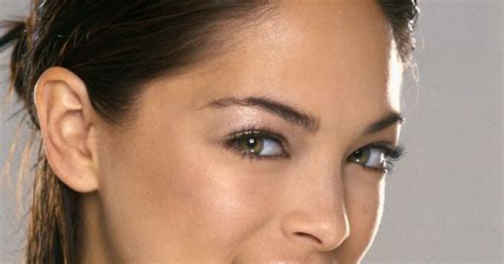 Kristin Kreuk summary Film Actresses