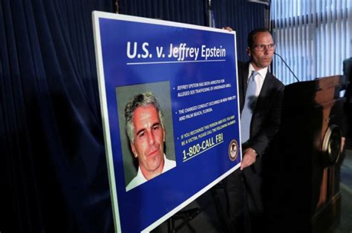 La Lista Completa de Jeffrey Epstein PDF – Información y Consecuencias