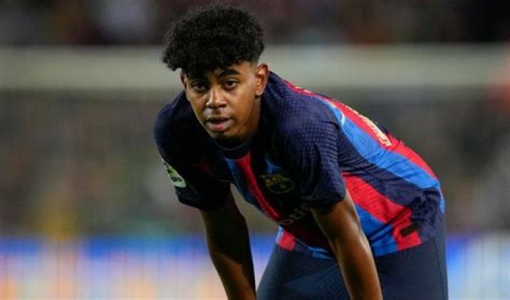 Lamine Yamal, del primer equipo a la Selecci&oacute;n Sub 17