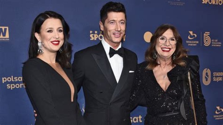 Milena Lewandowska pokazała zdjęcia z "Lewym". Tak zareagowała ich mama