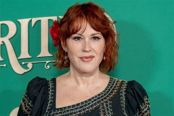Molly Ringwald Net Worth Details About Home, Movie, Career