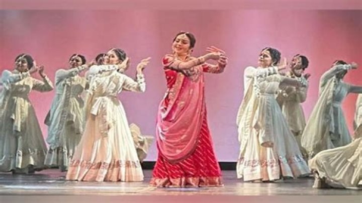 Nita Ambani dances to Raghupati Raghav Raja Ram at NMACC Gala wearing