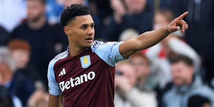 Ollie Watkins prolonge &agrave; Aston Villa ses premiers mots Mercato