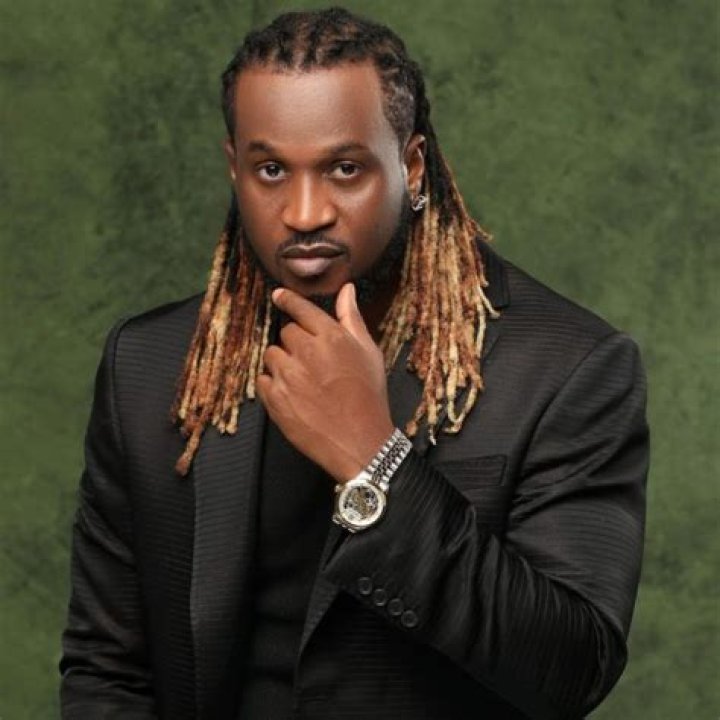 Paul Okoye's girlfriend, Ivy Ifeoma flaunts engagement ring