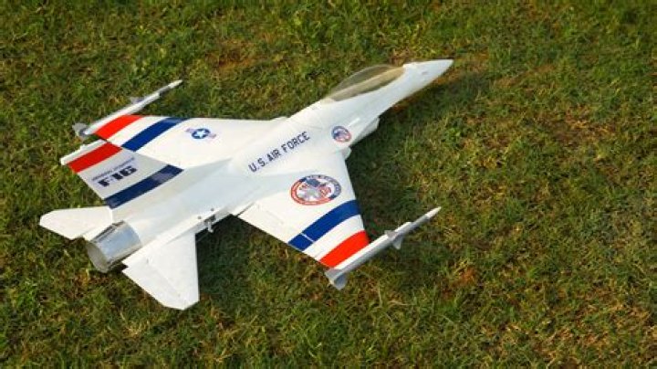 RC F-16 PDF Plans Download: Detailed Fighter Jet Blueprints