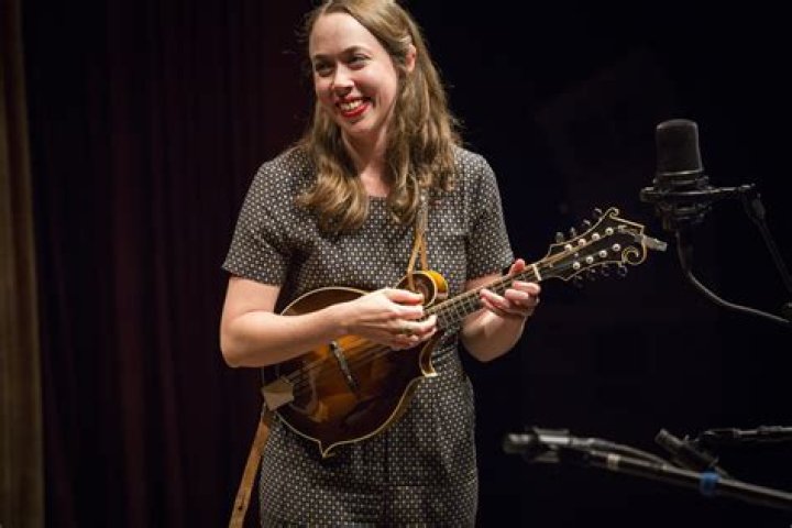 Sarah Jarosz &mdash; Northfield Mandolins