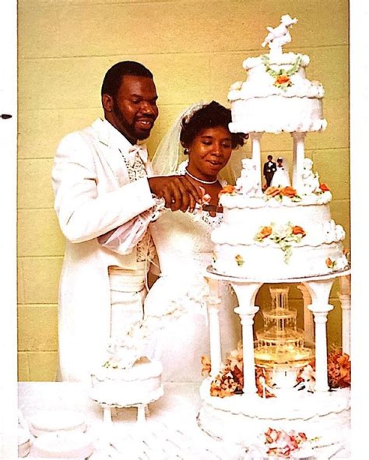 Serita Jakes File For Divorce From Her Husband TD Jakes After