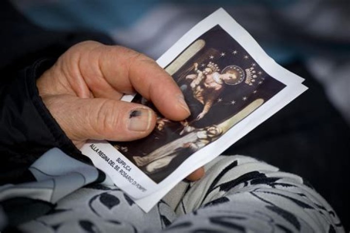 Supplica alla Madonna di Pompei: Testo PDF Gratuito per la Preghiera